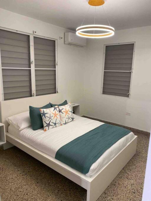 3 Bd By Airport El Yunque Walk To The Beach San Juan Exteriör bild